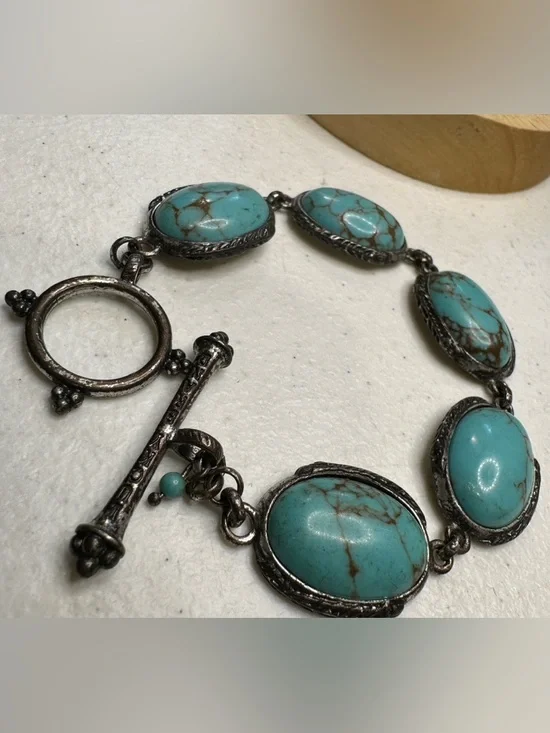 Lucky Brand Turquoise Color Blue Stone Link Toggle Clasp Bracelet - Picture 4 of 9